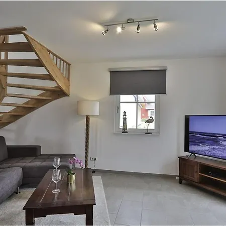 With 3 Bedrooms Nyaraló