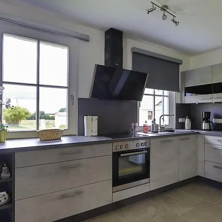 With 3 Bedrooms بيت للعطل Boiensdorf